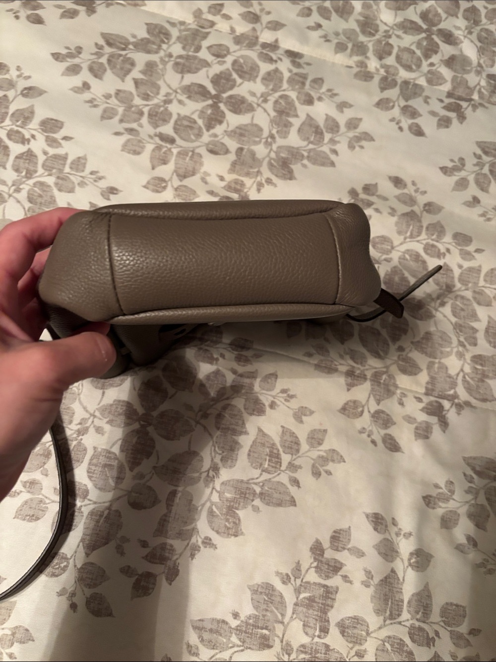 Tory Burch Romy Crossbody in Mushroom - Picture 5 of 5
